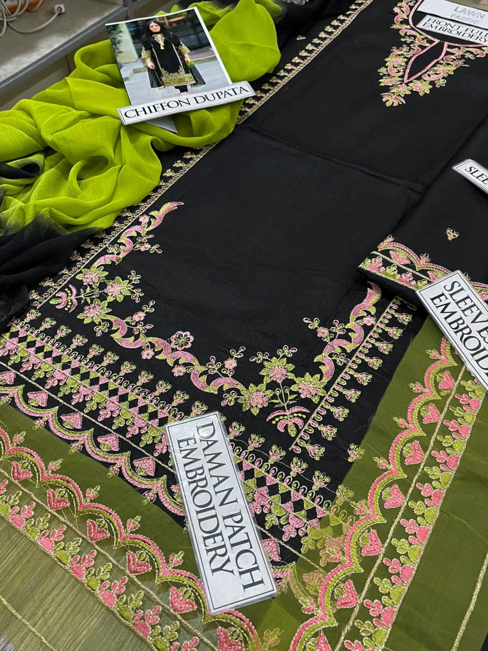 DFW-1356 Omal Embroidery 3PC Lawn Suit