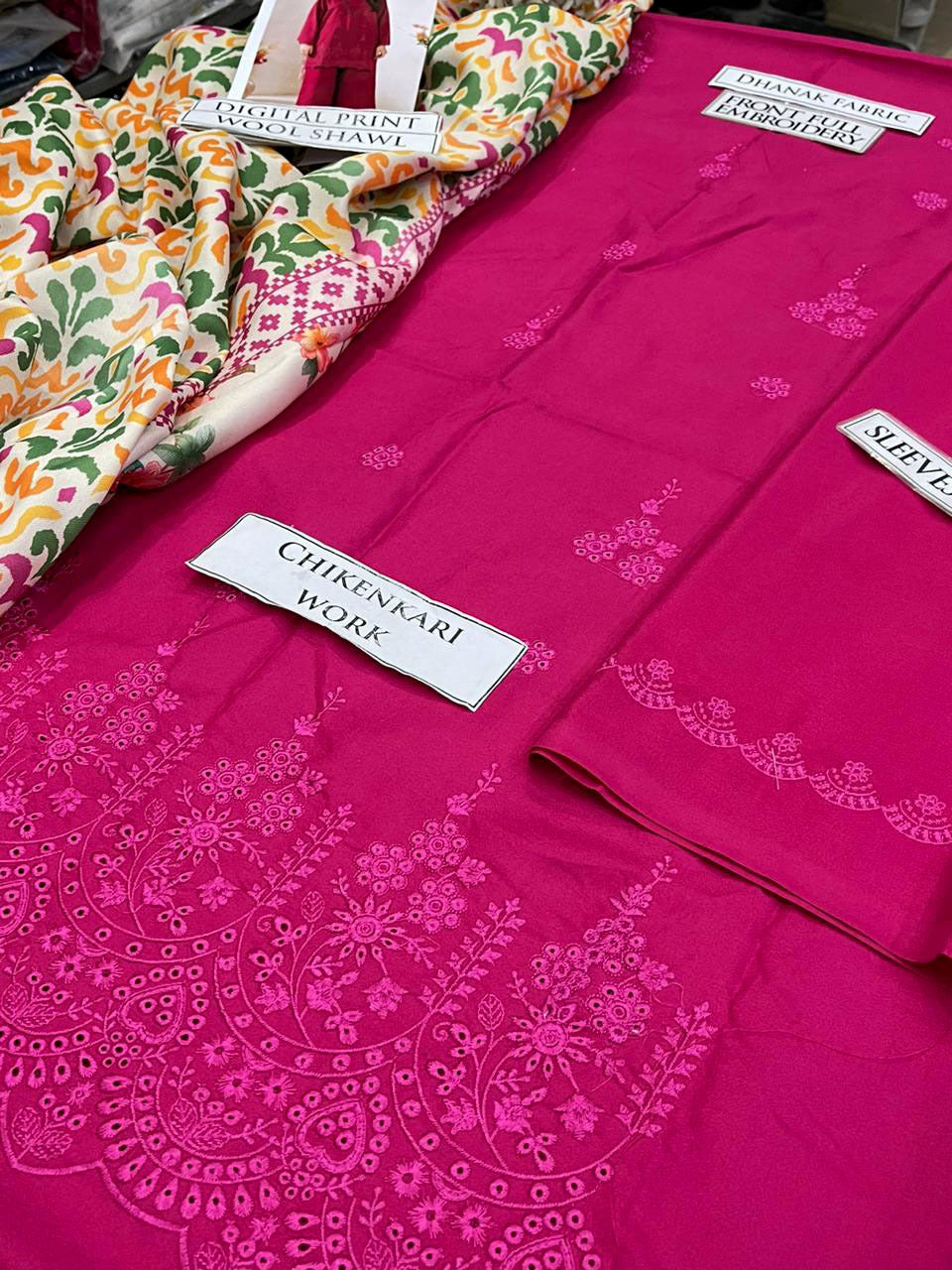 DFW-1250 Baroque Embroidery 3PC Dhanak Suit