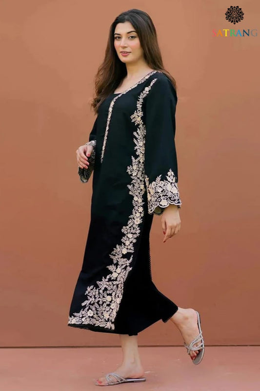 DFW-1032 Nakoosh Embroidery 2PC Dhanak Suit