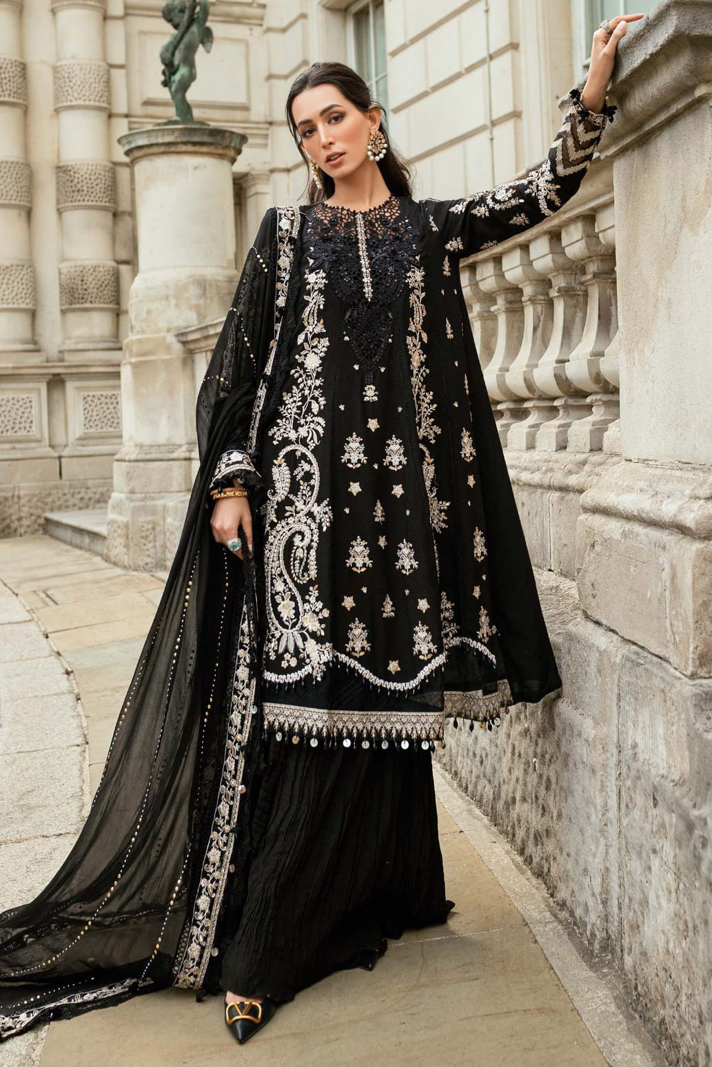 DFW-1351 Maria B Heavy Embroidery 3PC Lawn Suit