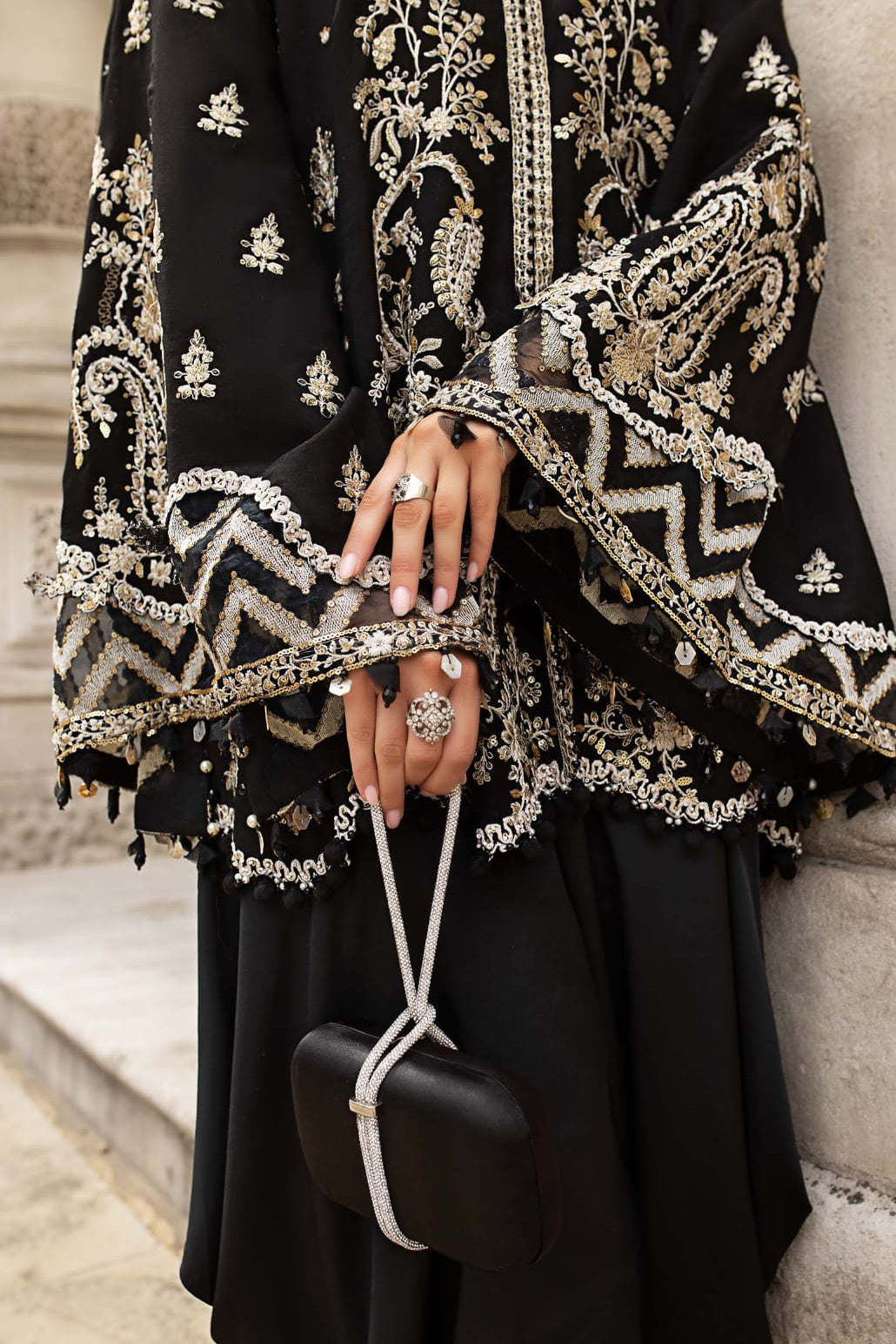 DFW-1351 Maria B Heavy Embroidery 3PC Lawn Suit