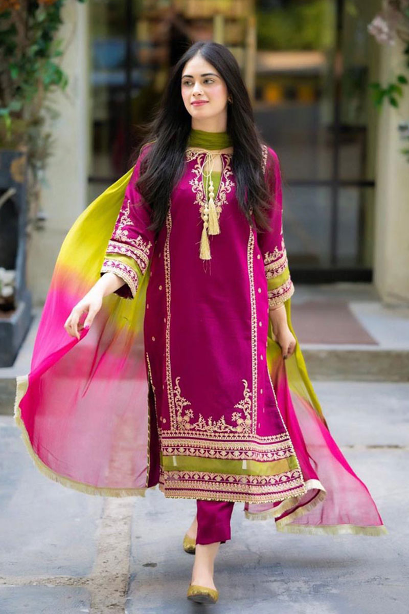 NFS-1011 | Omal Embroidered 3Pc Lawn Dress