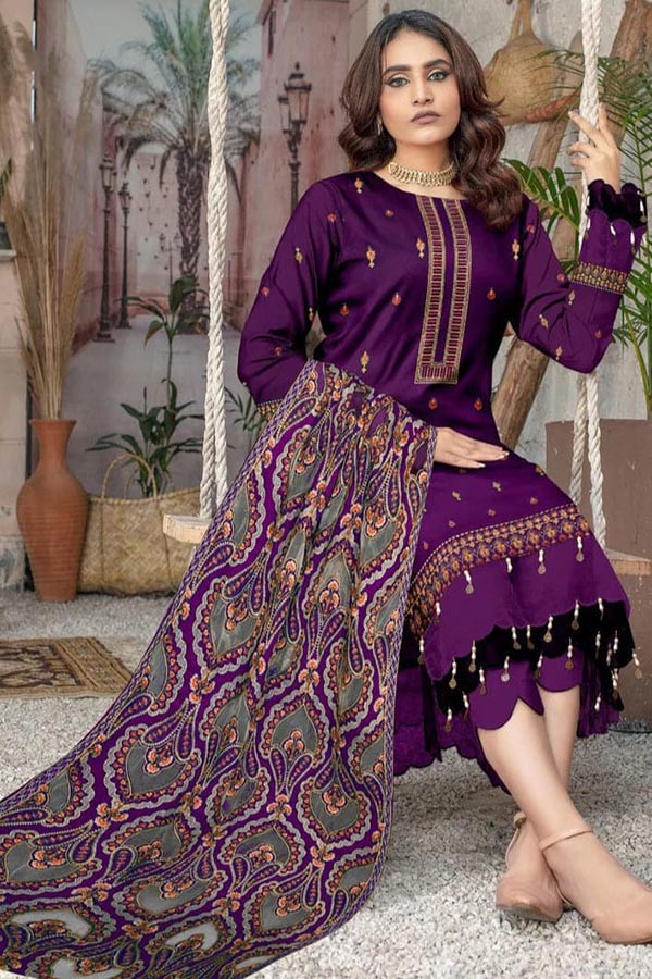 nfs-137-bareeze-heavy-embroidered-dhanak-3-piece-dress