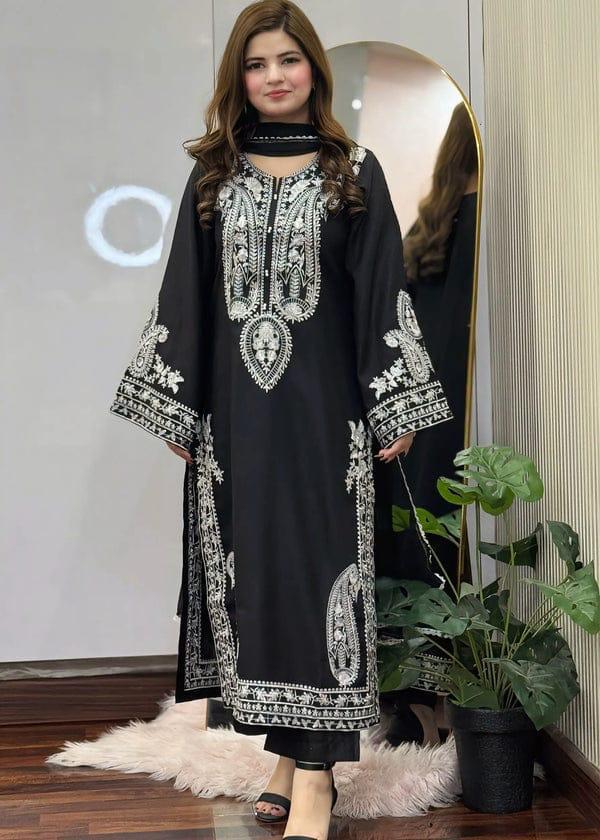 NFS-LM10 | Laam Heavy Embroidered Dhanak 2 Piece Dress